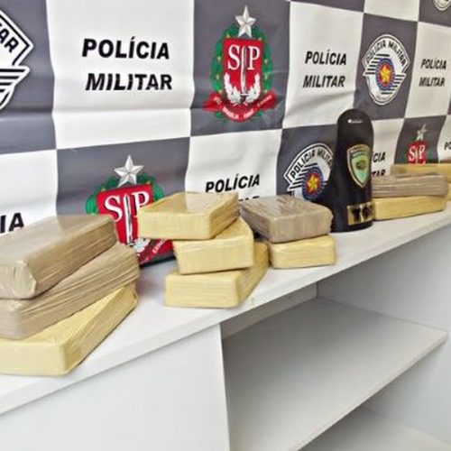Policiais Rodoviários de Pirassununga apreendem 14 kg de pasta básica de cocaína