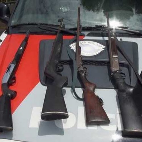 PM localiza e apreende armas no Jardim Anésia II