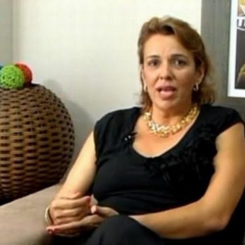Renata Braga é entrevistada no programa Glamour