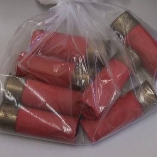 Arma calibre 12 municiada é encontrada em casa no Jardim Paschoal Salzano