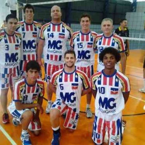 Torneio de Verão tem jogos equilibrados nas primeiras rodadas