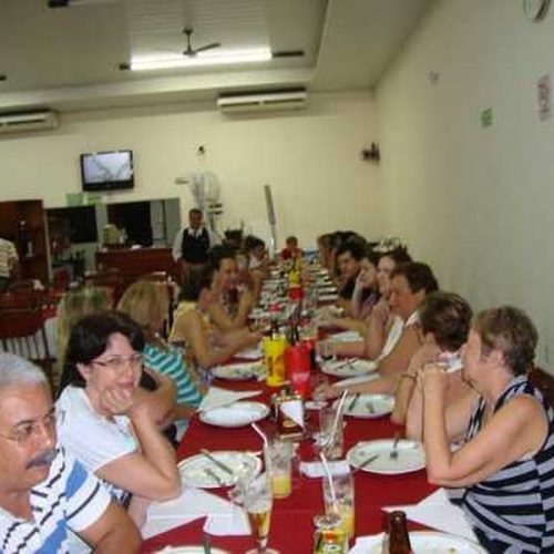 Confraternização dos alunos de hidroginástica do Clube de Campo das Figueiras