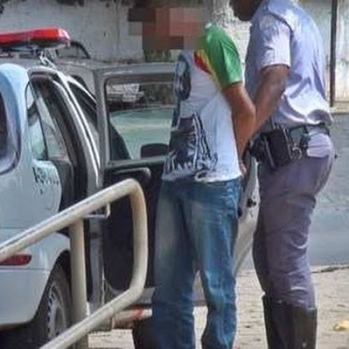 PM realiza flagrante de tráfico de drogas no bairro Cristo Redentor