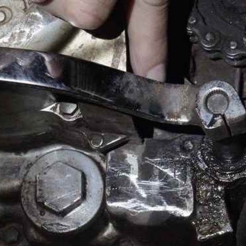 Dois adolescentes são apreendidos com moto não identificada no Cristo Redentor