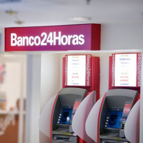 Tentativa de roubo “de caixa eletrônico” localizado em um supermercado