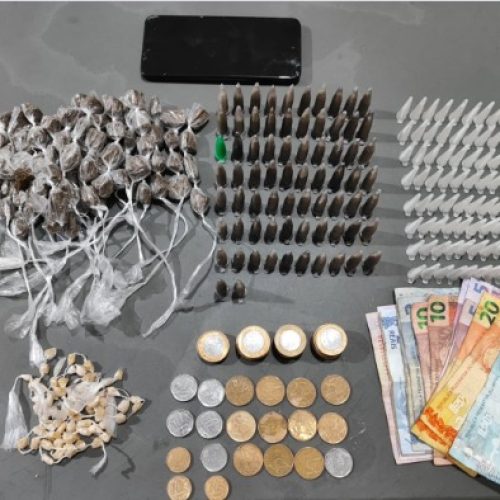 Polícia Militar apreende mais de 300 porções de drogas em Santa Rita do Passa Quatro
