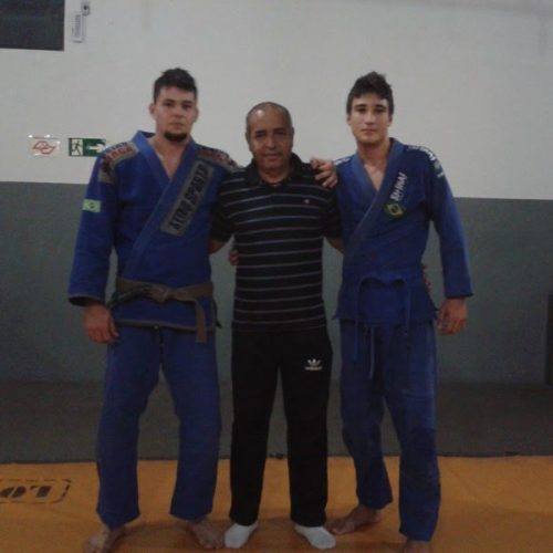 Atletas ferreirenses de Jiu-Jitsu disputam evento em São Carlos