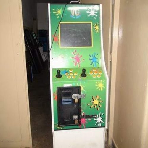 Máquina caça-níqueis é apreendida em bar na Vila Nova