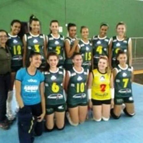 Equipe sub-19 de vôlei feminino consegue outra vitória nos Jogos da Juventude