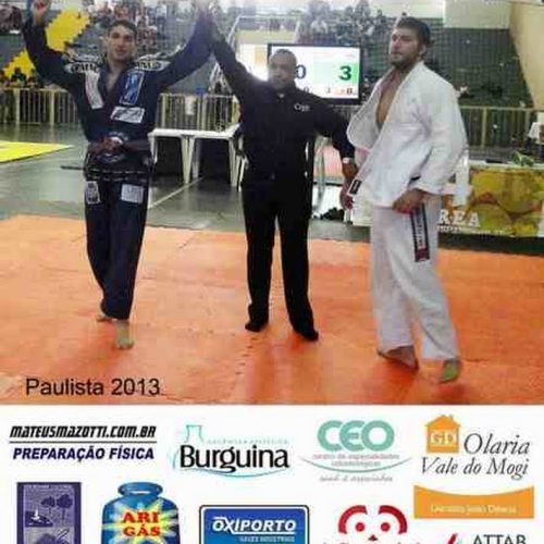 Lutadores conquistam medalhas no Campeonato Paulista de Jiu Jitsu