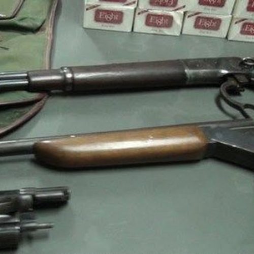 PM encontra armas e munições em casa de comerciante no Jardim Independência