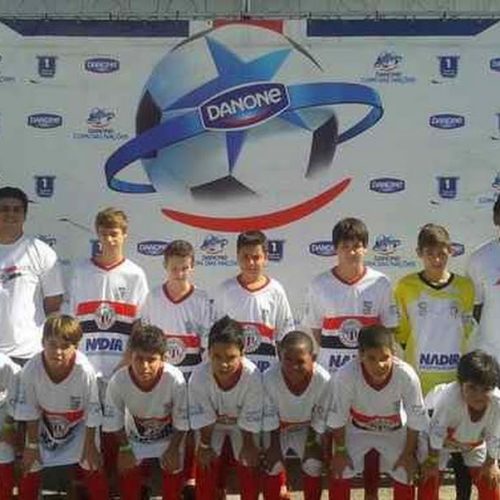 Escola de Futebol Clube de Campo/Botafogo participa da Copa Danone
