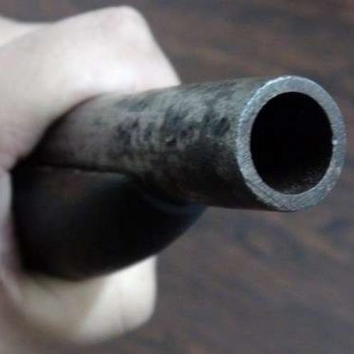 Policiais civis localizam arma de fogo em casa no Jardim Vytoria