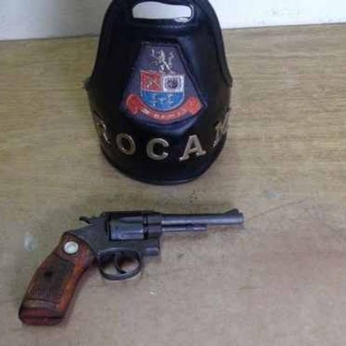 Policiais localizam arma de fogo no Cristo Redentor