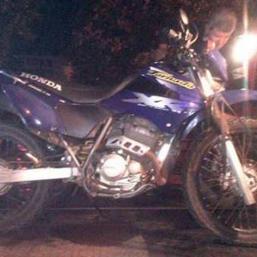 Policiais localizam entorpecentes e moto roubada no Cristo Redentor