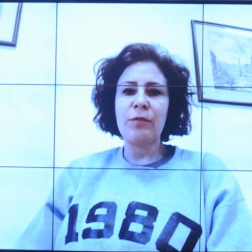 Mesmo presa na Itália, Carla Zambelli custa R$ 223 mil por mês à Câmara dos Deputados