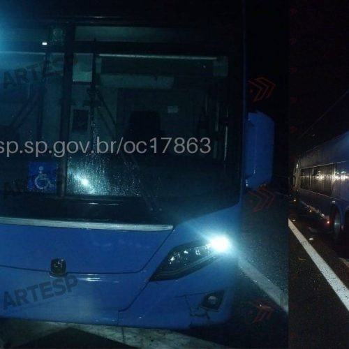Carreta atinge ônibus parado na Anhanguera e foge sem prestar socorro