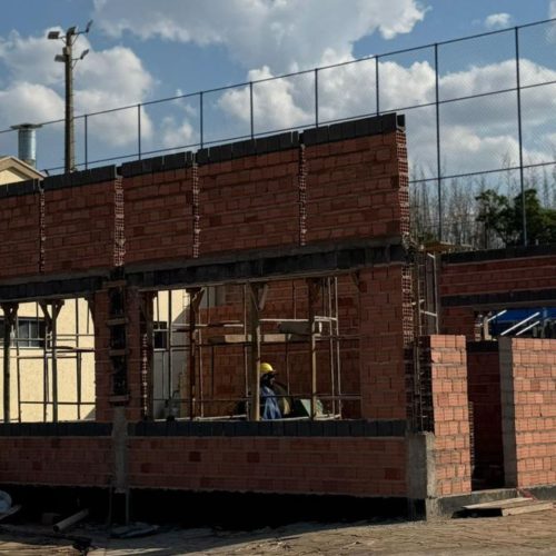 Clube de Campo das Figueiras inicia construção de novo bar na área das piscinas