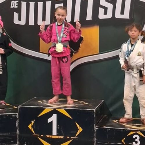 Lorrayne conquista vice-campeonato na Copa do Brasil de Jiu-Jitsu
