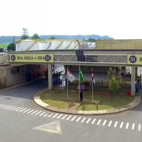 Dono da Cachaça 51 é investigado por suspeita de fraude de R$ 15,8 milhões