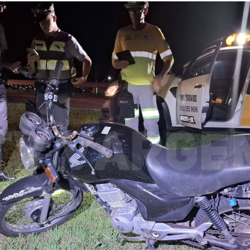 Duas pessoas ficam feridas em acidente com moto no km 30 da SP-215 c