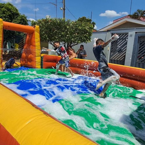 Bairro Vila Sibylla de Porto Ferreira promove festa do Dia das Crianças com apoio da comunidade