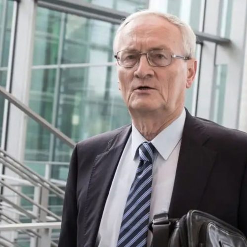 Ex-chefe da inteligência alemã é preso por suspeita de espionagem
