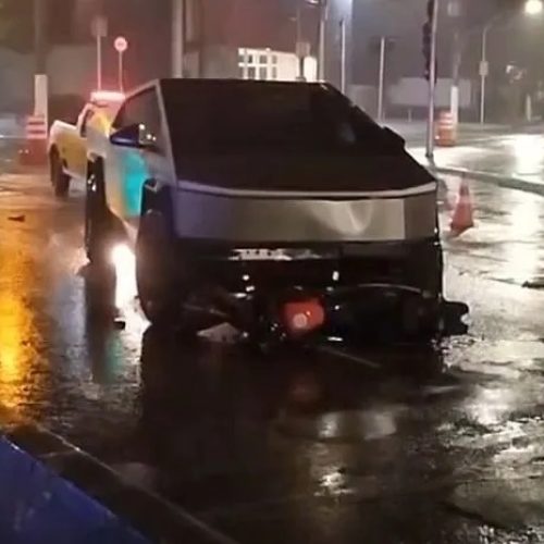 Acidente com Tesla Cybertruck mata motociclista na zona oeste de SP