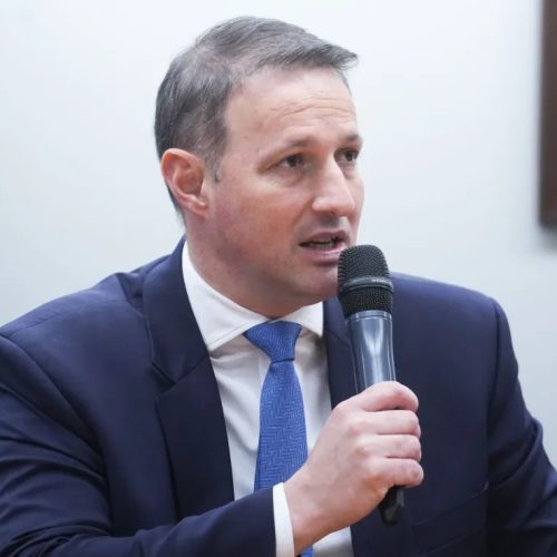 Nova versão de relatório de Derrite prevê repasse de bens apreendidos à Polícia Federal