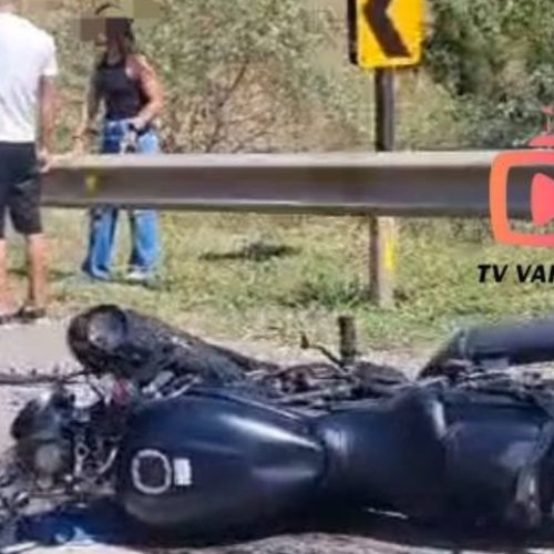 Acidente entre carro e moto deixa motociclista gravemente ferido na serra de Águas da Prata