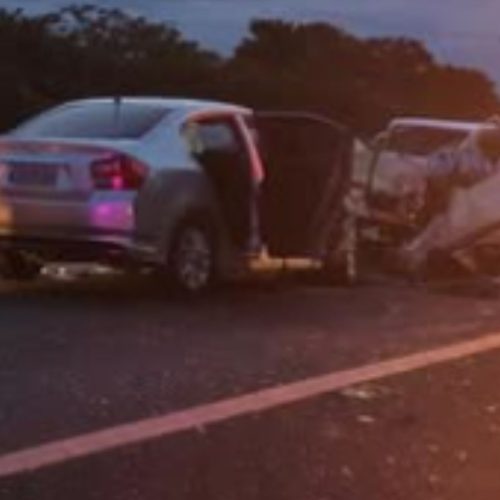 Colisão entre dois carros deixa um morto e cinco feridos no km 22 da SP-191, neste sábado (10)