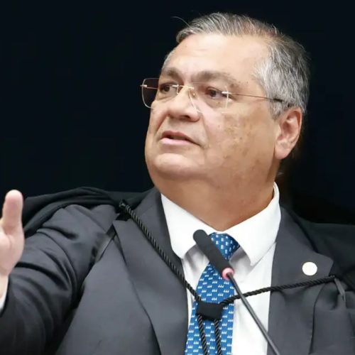 Ministro Flávio Dino envia à Polícia Federal relatório que aponta falhas graves em ‘emendas PIX’ em 20 municípios