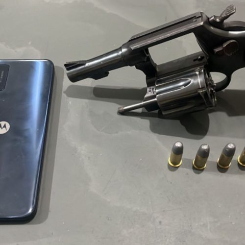PM prende homem por porte ilegal de arma de fogo durante patrulhamento em Santa Rita do Passa Quatro