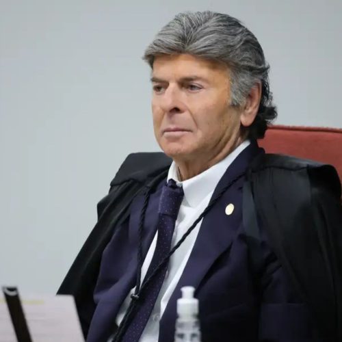 Luiz Fux, ministro do STF, libera apostas para beneficiários de programas sociais e protege mercado em detrimento de famílias vulneráveis