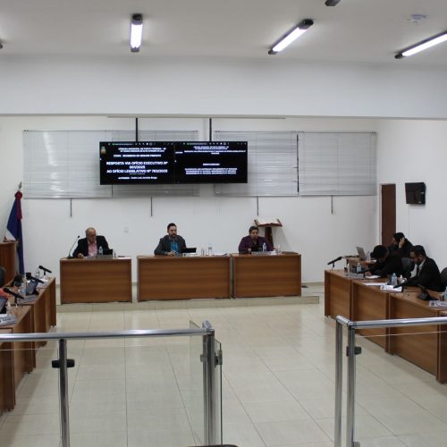 Vereadores de Porto Ferreira aprovam cargo de mais de R$ 200 mil anuais em manobra de bastidores.