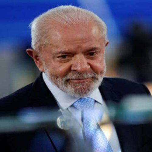 Presidente Lula aprova lei que proíbe linguagem neutra na administração pública