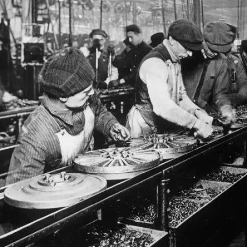 Há 100 anos, Henry Ford criou a escala 5×2 e mudou o trabalho no mundo