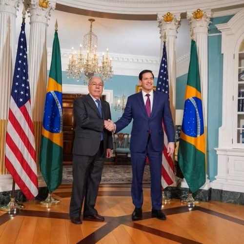 Brasil discute com EUA risco de classificação de facções como terroristas