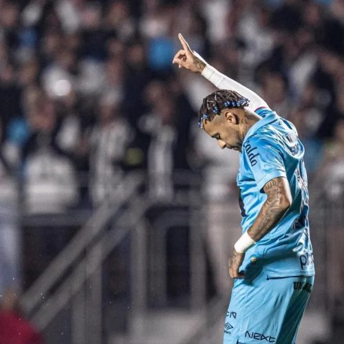Neymar brilha com dois gols, Santos vence o Juventude no Morumbi e sai da zona de rebaixamento