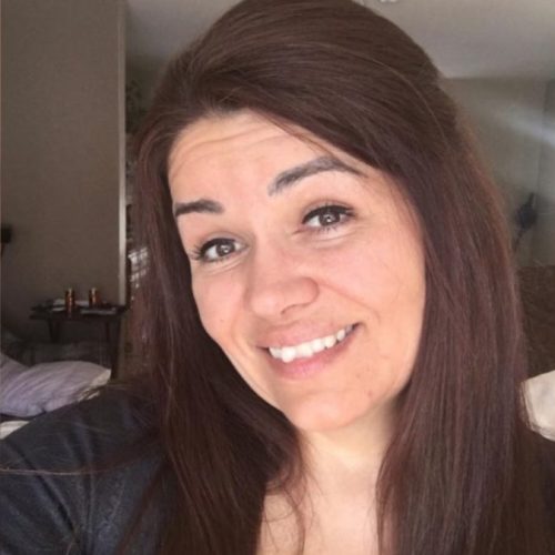 Comissária sobrevive após ser lançada a mais de 90 metros em acidente aéreo nos EUA