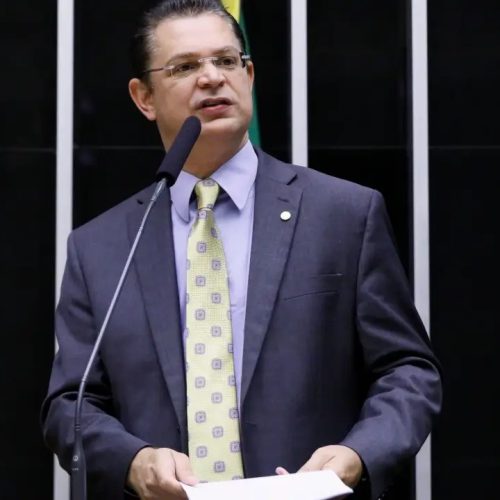 Bolsonaristas sinalizam que votarão contra o corte de benefício fiscais, para evitar reforço de caixa ao governo