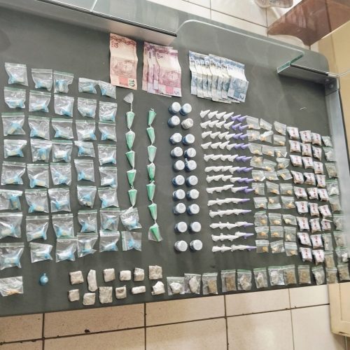 Polícia Militar de Porto Ferreira apreende drogas e impede furto em operação no bairro Centenário