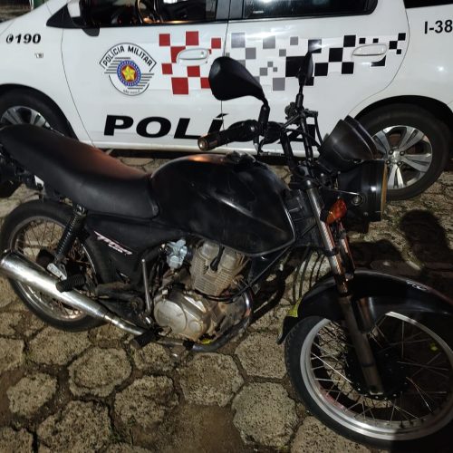 Polícia Militar apreende motocicleta com sinais de adulteração no centro de Porto Ferreira