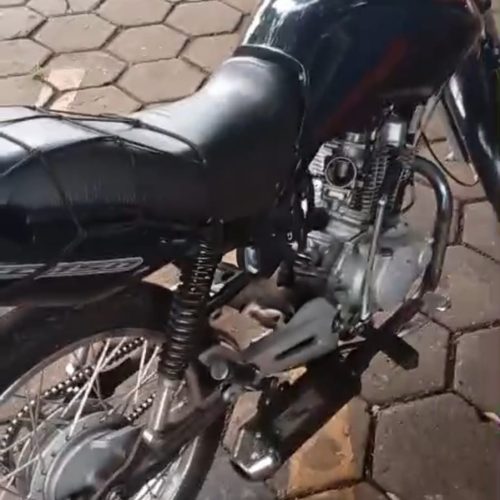Motocicleta é apreendida em blitz da Polícia Militar em Porto Ferreira