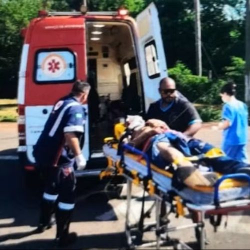 Motociclista de 28 anos morre após queda em rotatória