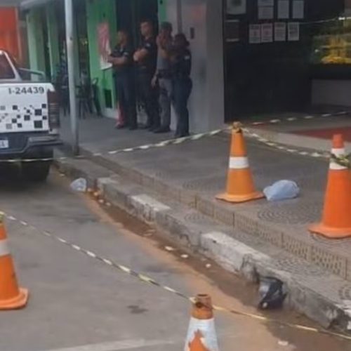 Homem morre após ser esfaqueado durante discussão; homicídio ocorreu depois de uma briga