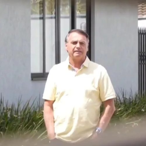 Bolsonaro chama jornalistas de “urubus na carniça” durante julgamento do STF