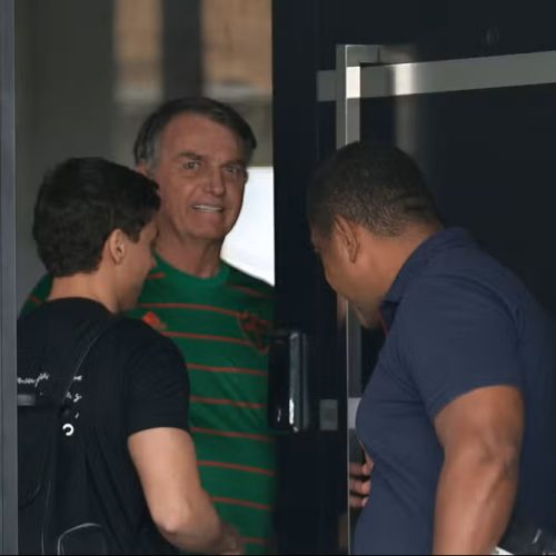 Moraes autoriza prisão domiciliar a Bolsonaro por 90 dias para tratamento de saúde