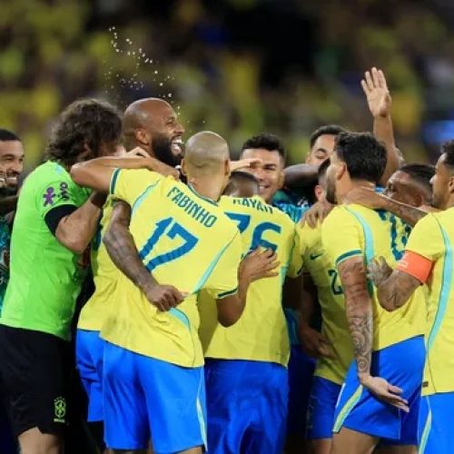 Brasil atropela Panamá por 6 a 2 e anima torcida antes da Copa do Mundo