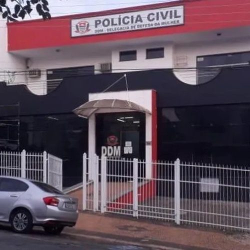 Mulher é atacada a facadas pelo ex-companheiro em rodovia de Mogi Guaçu (SP)